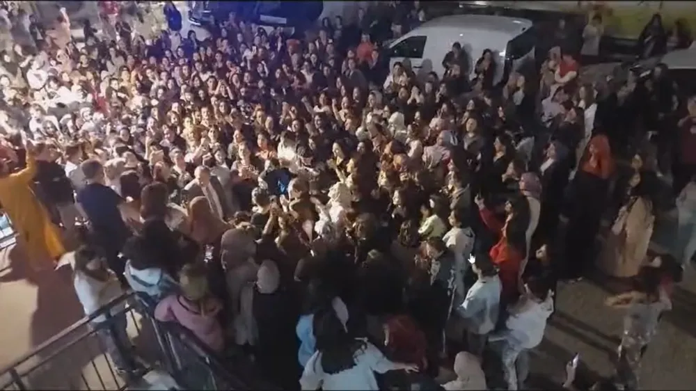 KYK yurdundaki skandal olay İzmirli öğrencileri sokağa döktü