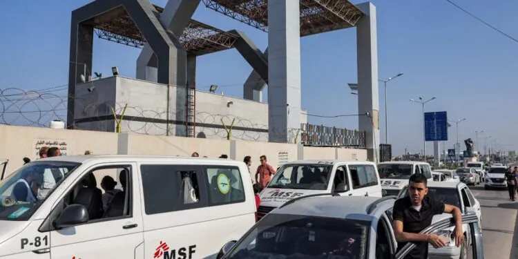 Refah Sınır Kapısı yaralılar ve yabancılar için açıldı