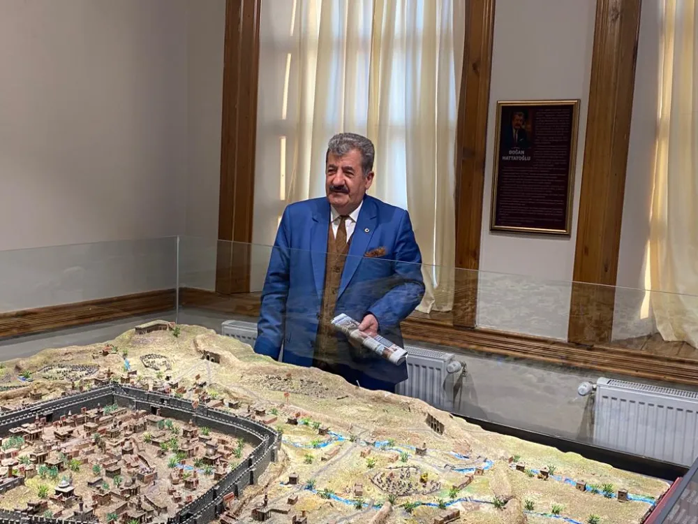 Maketlerin Hükümdarı