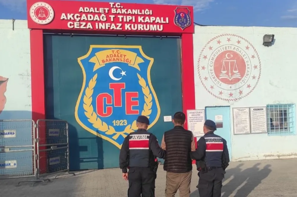 Malatya merkezli 3 ilde depremzede dolandırıcılığı operasyonu: 2 gözaltı