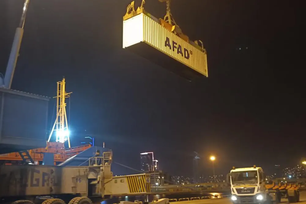 AFAD: 10 kargo uçağı ile Filistinli kardeşlerimize yardım ulaştırdık