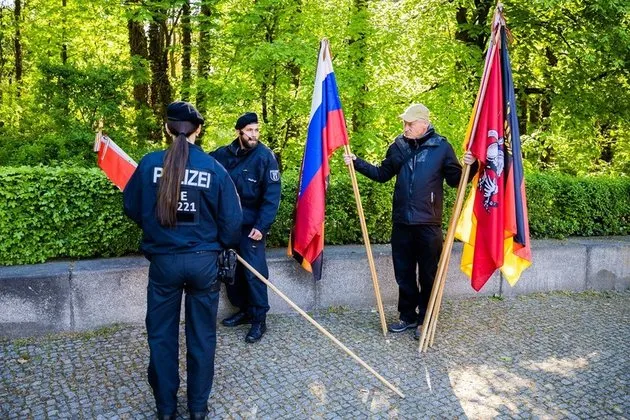 Milletvekilleri Rus yanlısı yabancılara oturma izni veriyor