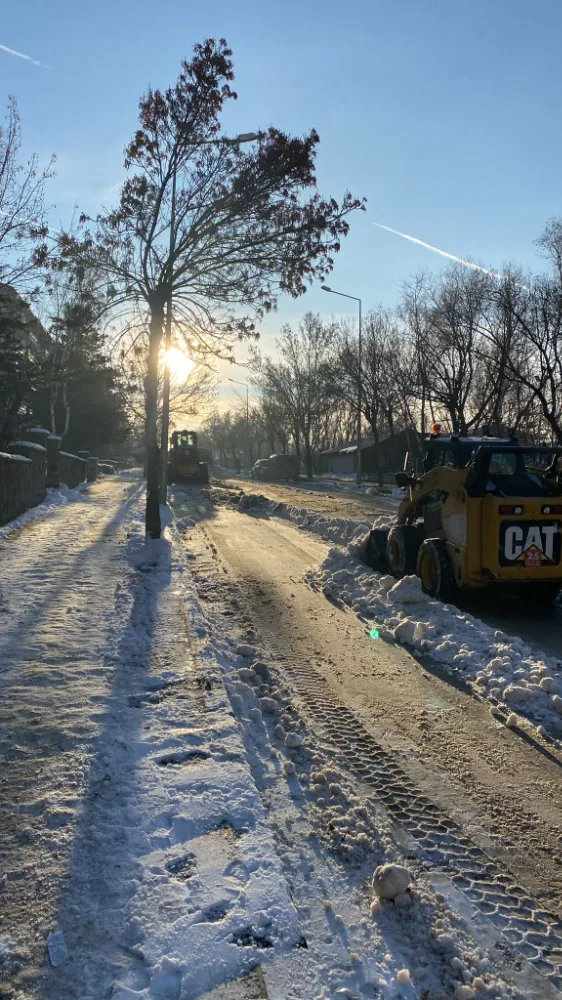 Palandöken Belediyesinin kar timleri iş başında
