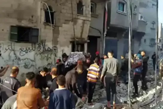 İşgal saldırıları nedeniyle 40 şehit, hastane avlusuna defnedilmeye zorlanıyor