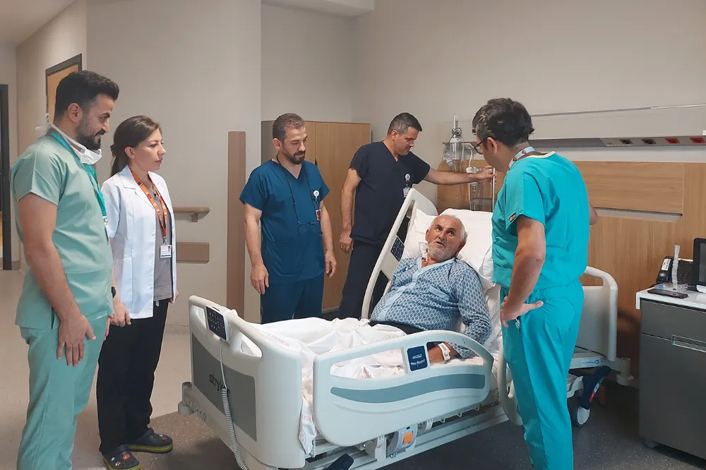 Kalp yetmezliği hastalara, 4 kablolu kalp tedavisi Bursa Şehir Hastanesinde uygulanmaya başladı