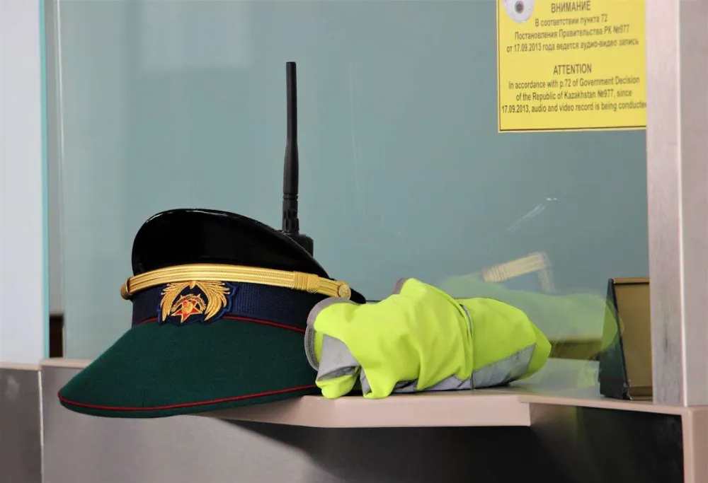 Senatör, Kazak-Kırgız sınırındaki Çaldovar kontrol noktasında kontrolsüz kaçakçılık yapıldığını duyurdu