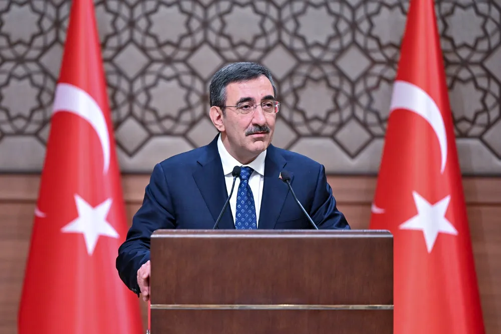 Cevdet Yılmaz: Azalan cari açık dezenflasyon sürecine katkı sağlamaya devam ediyor