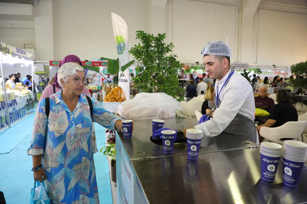 Büyükşehir standı YÖREX’te büyük ilgi gördü 