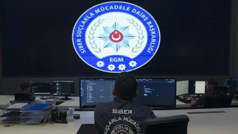 Siber devriyeler suçluların peşinde