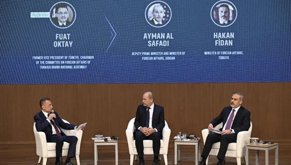 KKTC MİLLETVEKİLİ SAVAŞAN, UBP’Yİ TEMSİLEN FİLİSTİN’İN GELECEĞİ KONFERANSINA KATILDI