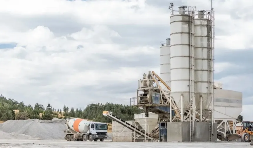 Türk şirketlerin Suriye’de çimento fabrikası kurması için davet geldi
