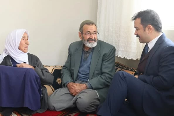 Kahta Kaymakamı Soysal’dan şehit ailelerine anlamlı ziyaret 