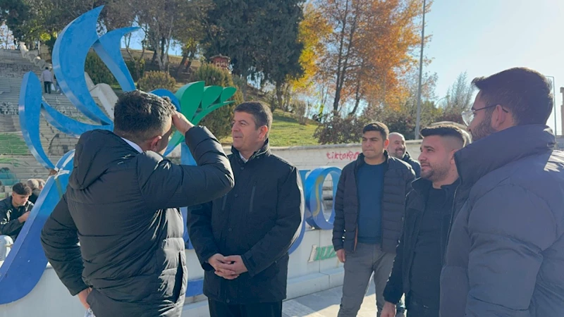 Başkan Tutdere esnaf ziyaretinde: Kale çevresi, Sanat Sokağı ve çarşıları inceledi  - Videolu Haber