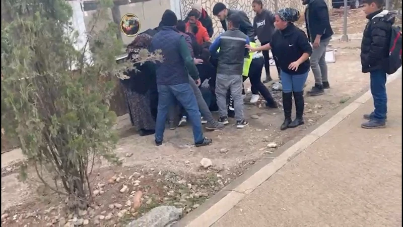 Adıyaman’da kavga: 3 yaralı, 4 gözaltı  - Videolu Haber