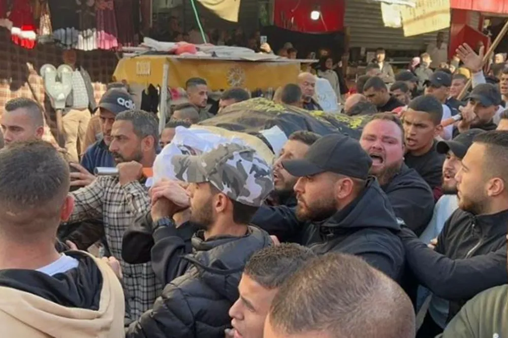 Siyonist işgal rejimi Filistinli genci şehid etti