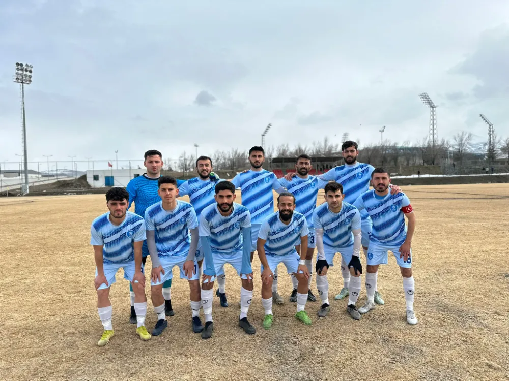 PALANDÖKEN BELEDİYE SPOR ZORLU MAÇI ÜÇ PUANLA KAPATTI