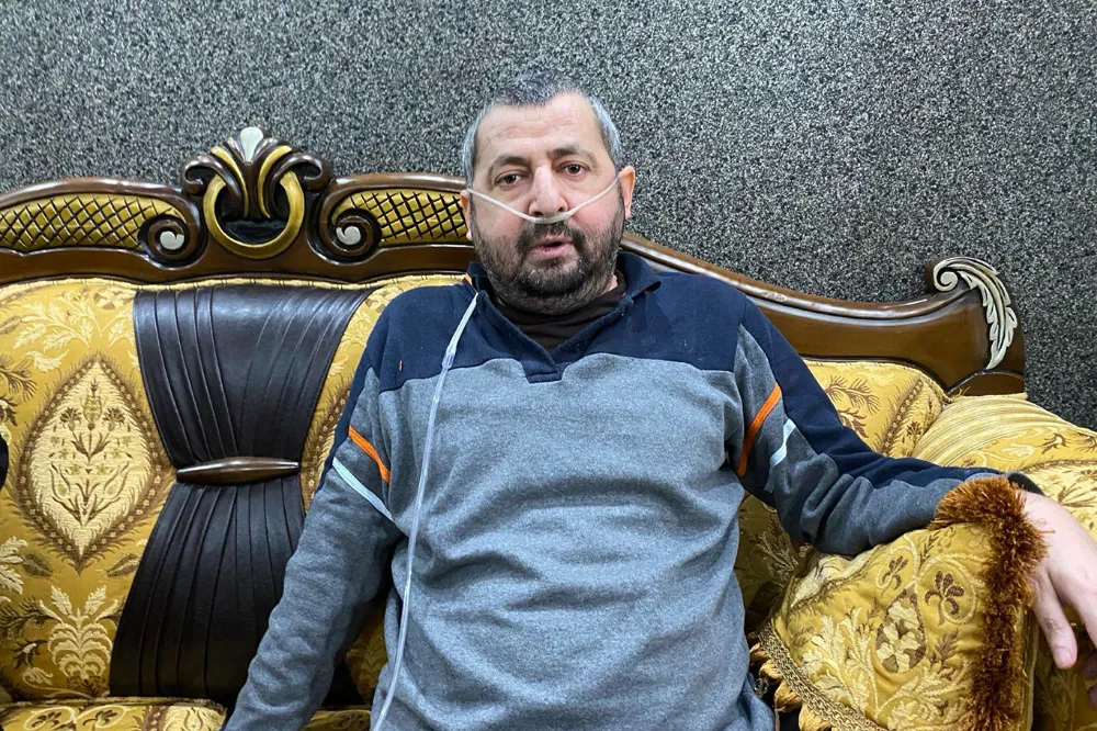 Depremde 6 yakını kaybeden aile: Allah