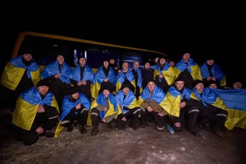 Ukrayna, Rusya Federasyonu’ndaki esaretten 100 Ukraynalıyı daha geri getirdi