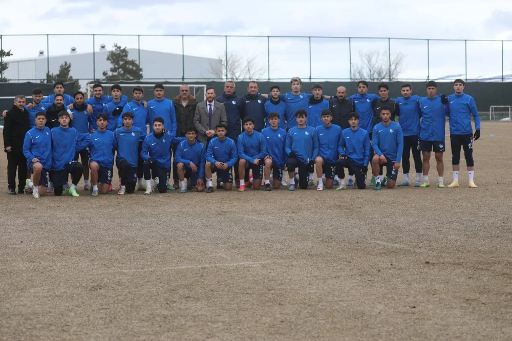 GENÇ DADAŞLAR ŞAMPİYONLUK MAÇINA ÇIKIYOR