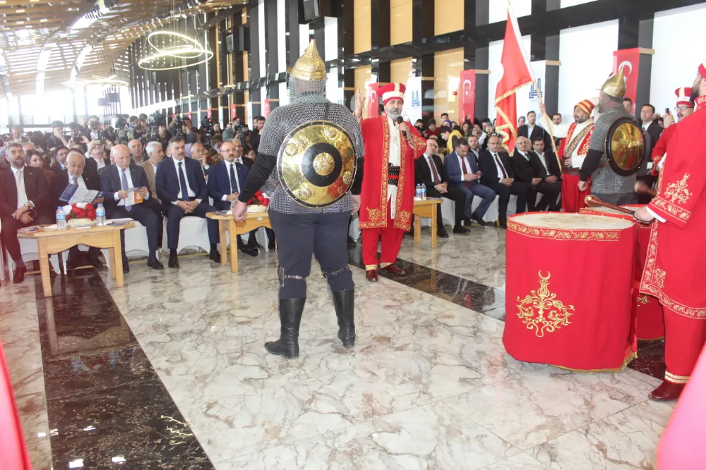 Kültür Güneşi bir kez daha doğudan doğdu 