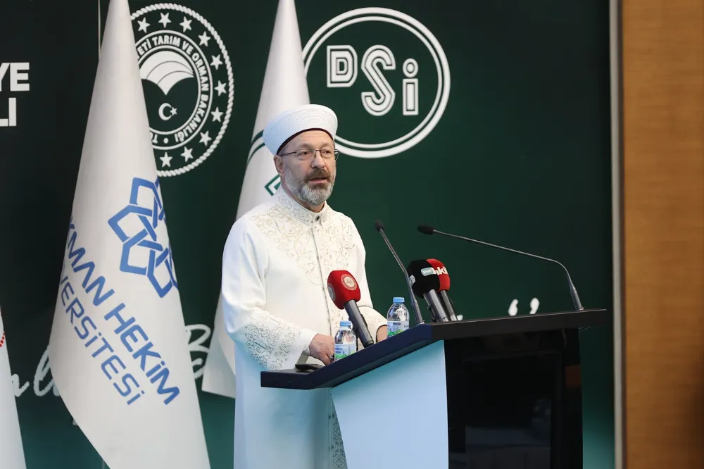 Diyanet İşleri Başkanı Erbaş, “Uluslararası Helal Kongresi”ne katıldı