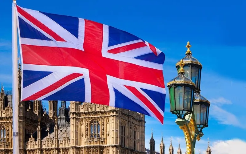 Rusya, “İngiliz askeri hedeflerini” vurmakla tehdit etti