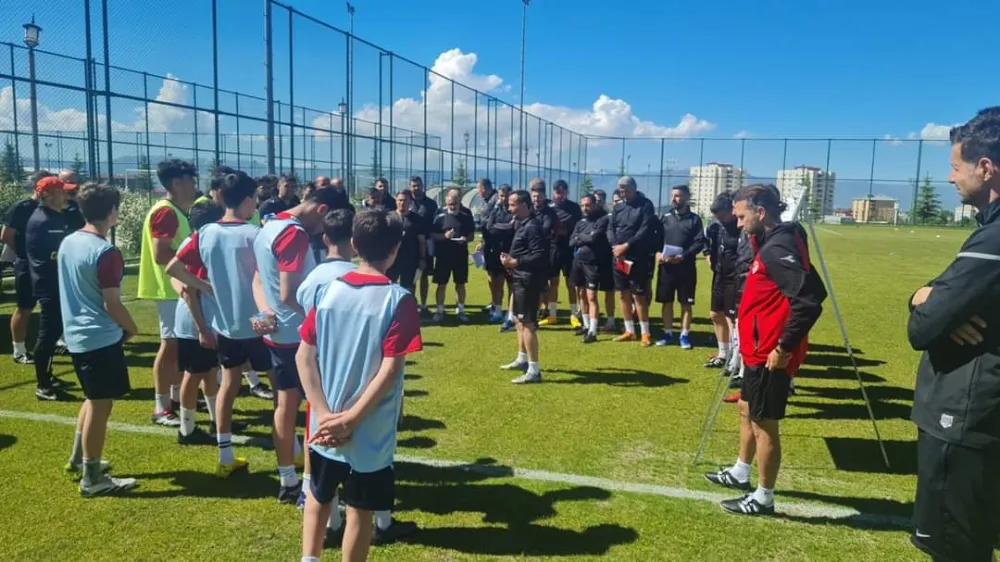 ANTRENÖR EĞİTİMLERİ YÜKSEK İRTİFA KAMP MERKEZİNDE BAŞLADI