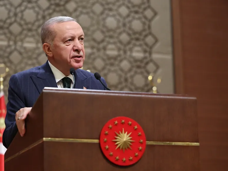 Erdoğan: Belediyeler sırtını Kandil