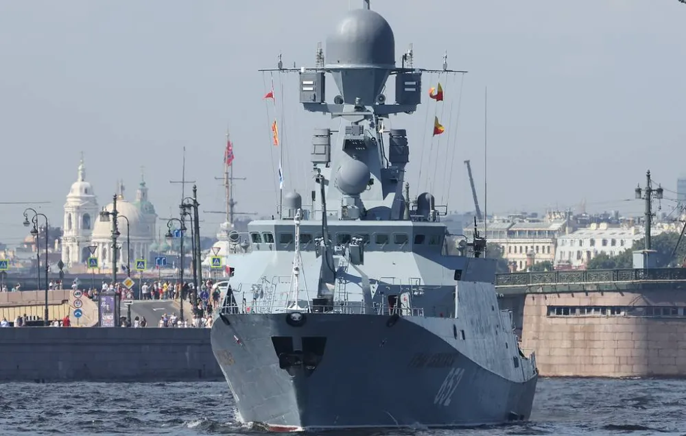 Rusya Donanma Günü geçit törenlerine yaklaşık 200 gemi ve tekne katılacak