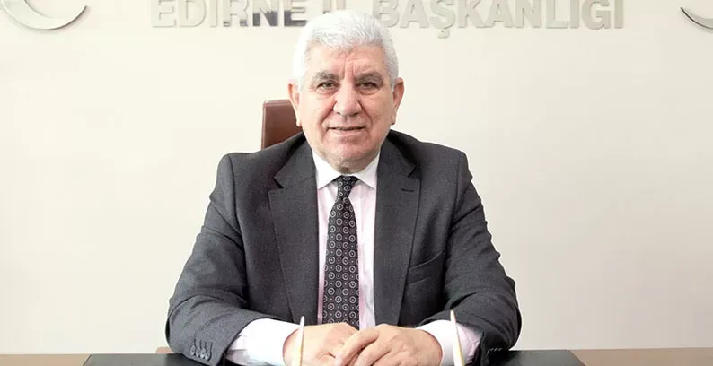 DEVLET BAHÇELİ ADAMDIR ADAM