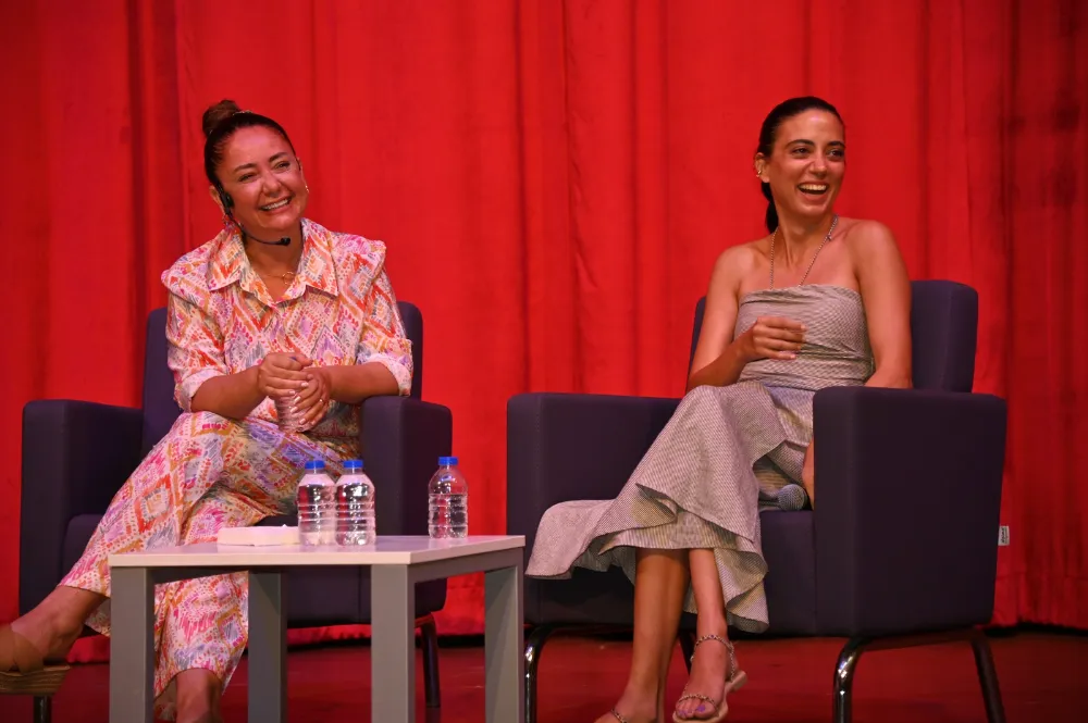 SİBEL TAŞÇIOĞLU VE CEREN YALAZOĞLU KARAKOÇ, MANAVGATLILARLA BULUŞTU