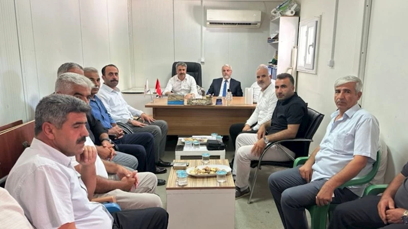 Köy muhtarları, AK Parti heyetine beklentilerini aktardı 