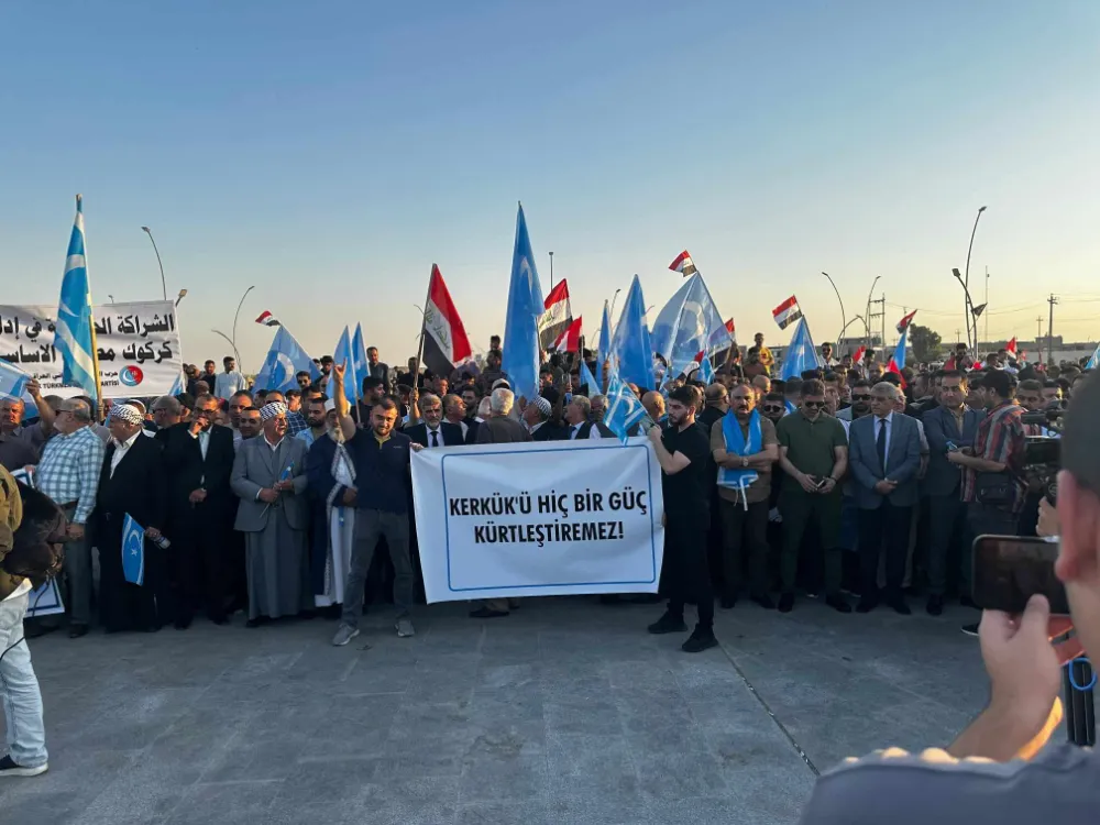 KERKÜK’TE VALİ KRİZİ: TÜRKMENLER AYAKTA!