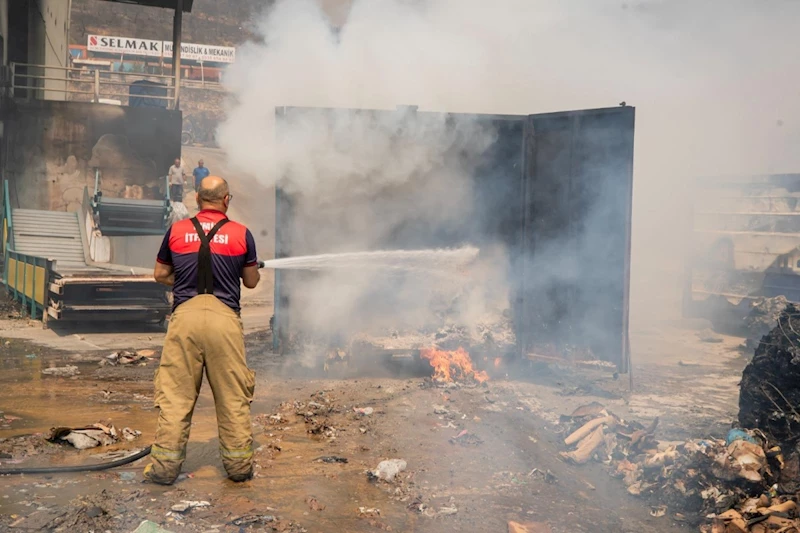  Ateş savaşçılarının zorlu mesaisi 