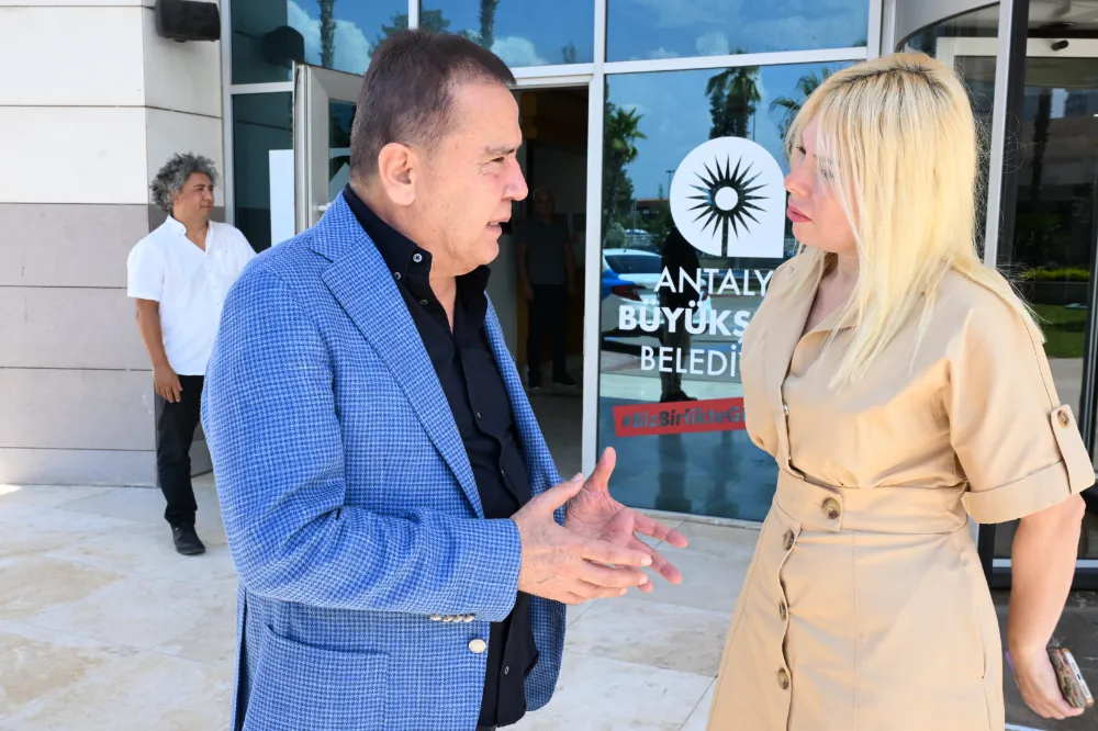 Rektör Özlenen Özkan’dan Başkan Muhittin Böcek’e ziyaret