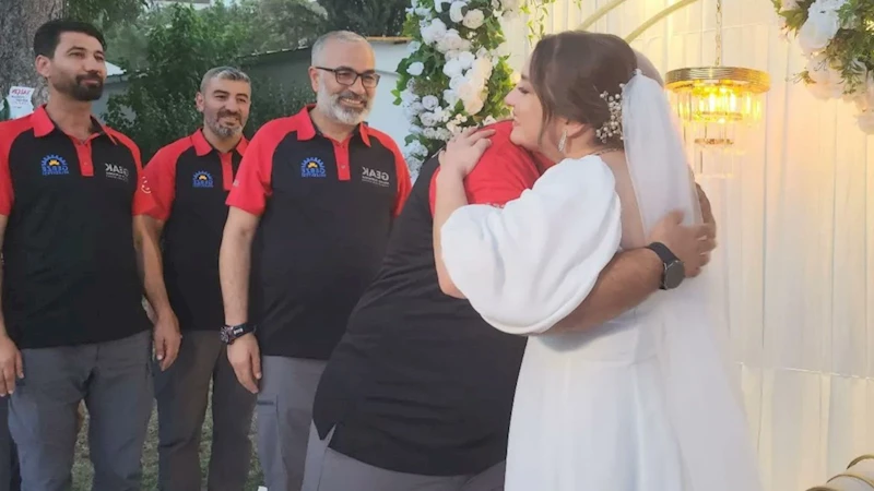 Enkazdan kurtardıkları Ezgi Küçüker