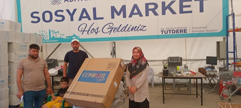 Adıyaman’da hayırseverler ve Belediye el ele: 75 tekerlekli sandalye dağıtıldı 