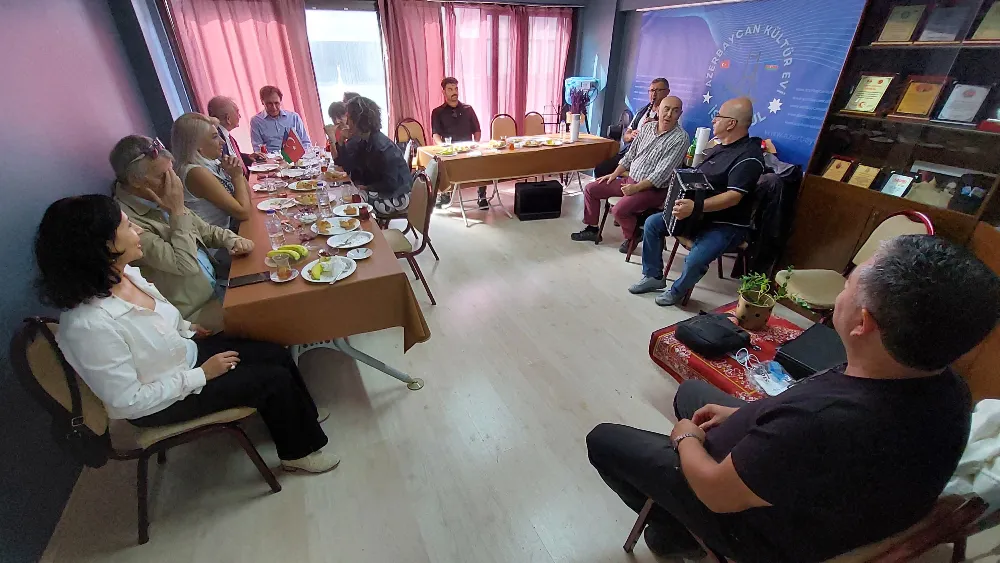 Dünya Türkleri Birliği ve Moda Lions Kulübü