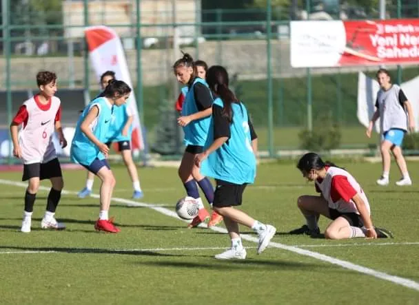 BTC TÜRK İLE YENİ NESİL SAHADA PROJESİ ERZURUM