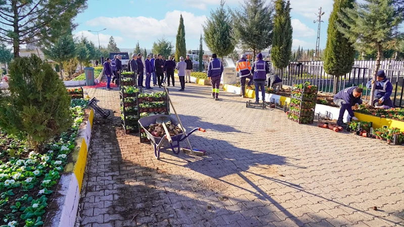 Adıyaman Belediyesi’nden 6 Şubat Deprem Şehitliği ziyareti için kapsamlı hazırlık  - Videolu Haber