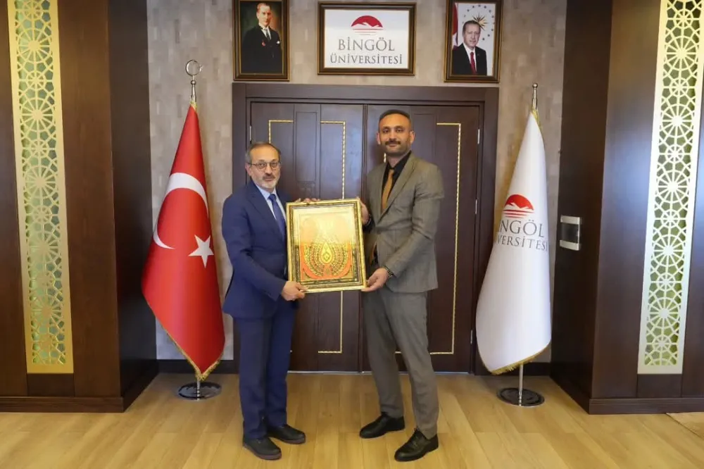 ULUSLARARASI KİTAP FUARINI KONUŞTULAR 