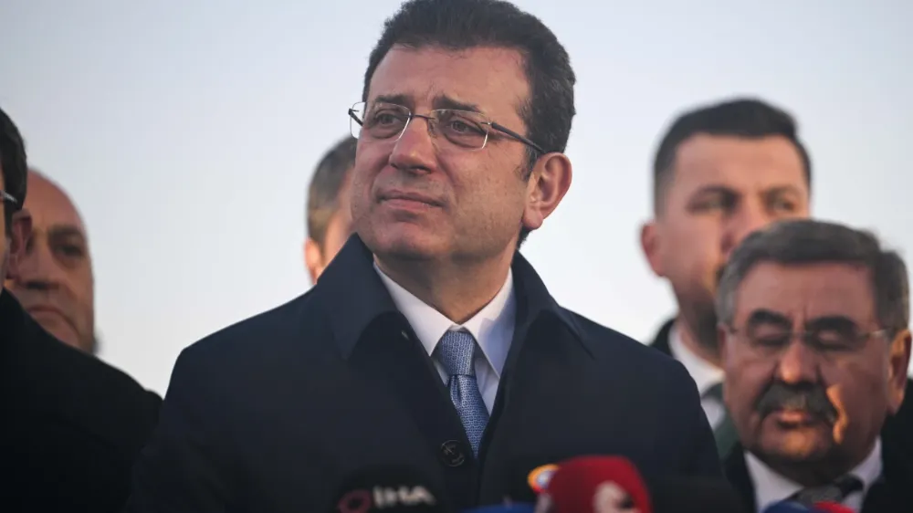 İBB Başkanı Ekrem İmamoğlu ifade vermek için adliyede