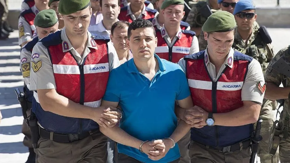 Darbeci pilotları yönlendirdiği belirtilmişti: Hakan Karakuş savunmasına başladı