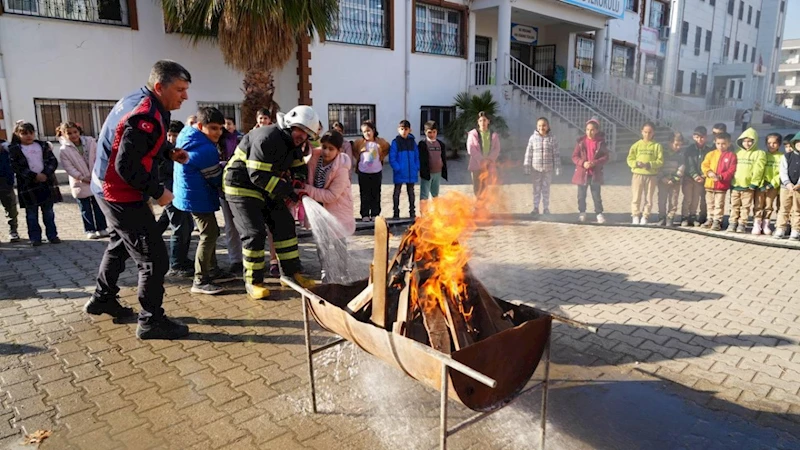 Adıyaman Belediyesi’nden öğrencilere yangın güvenliği tatbikatı 