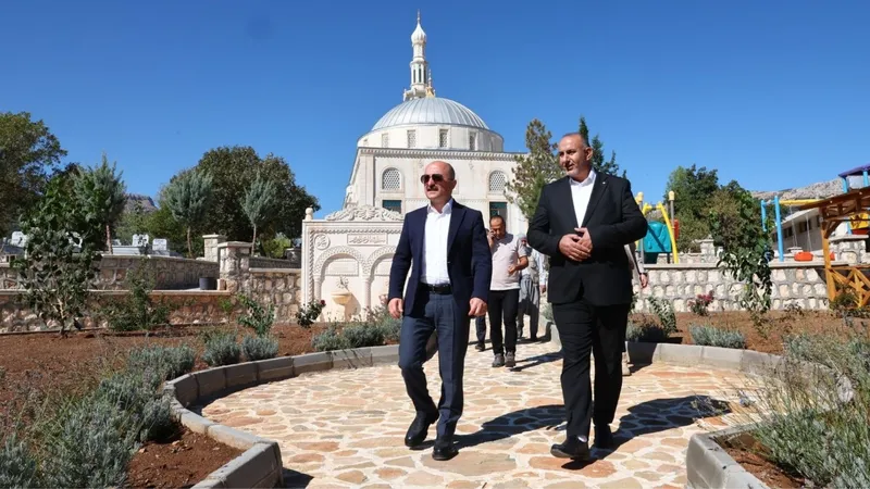 Vali Osman Varol, Hz. Üzeyir Peygamber Külliyesi’nin çevre düzenlemesini yerinde inceledi 
