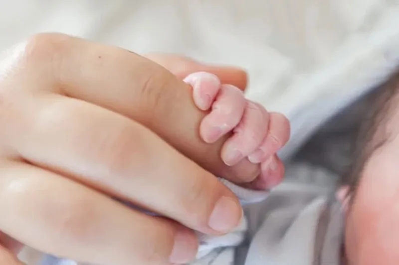 Doğum izni süreleri uzatılıyor: Anne ve babaya yeni haklar