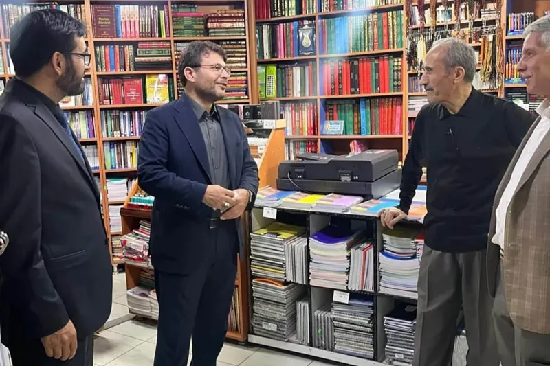 İl Müftüsü Orhan İmamoğlu, Ulu Camii pasajındaki esnafı ziyaret etti