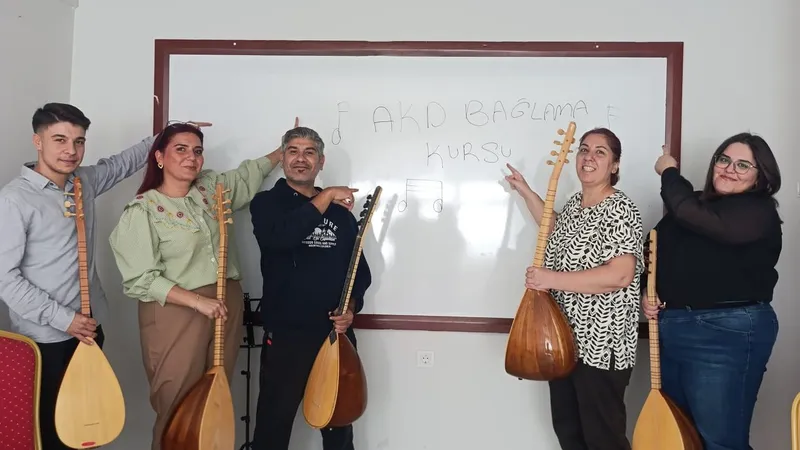 Alevi Kültür Derneği’nden ücretsiz sanat kursları