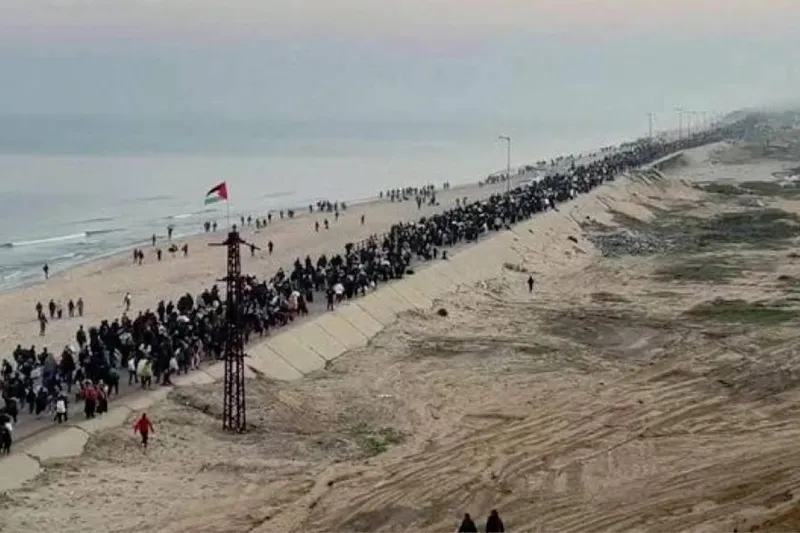 Gazze’de ateşkes başladı: Binlerce Filistinli kuzeye dönüyor