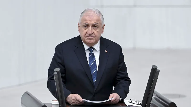 Bakan Güler: ‘PKK ve tüm uzantıları faaliyetlerine son vermeli’ 